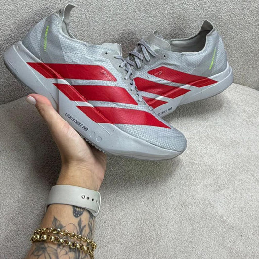 ADIDAS ADIZERO ADIOS PREMIUM - Cinza/Vermelho