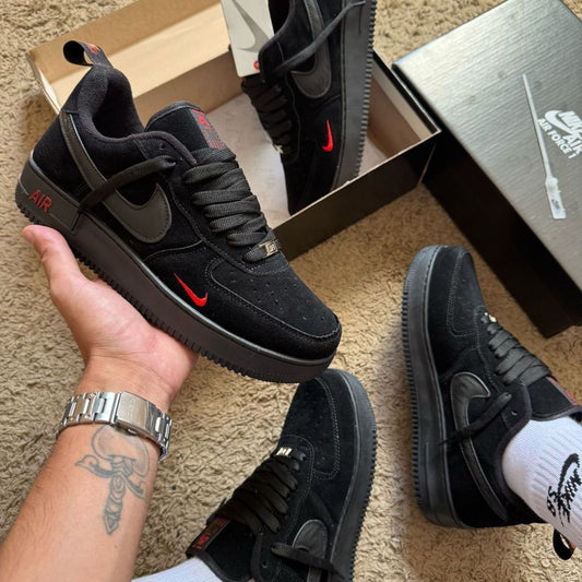 Nike Air Force - Camurça