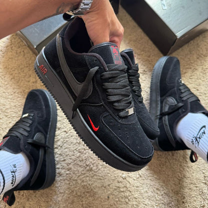 Nike Air Force - Camurça