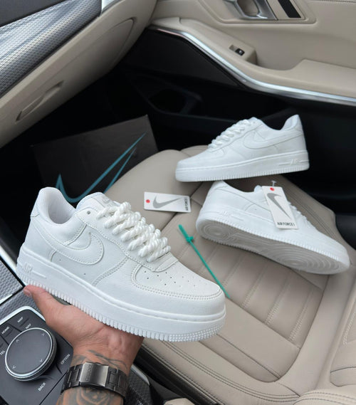 NIKE AIR FORCE CORDA - Branco