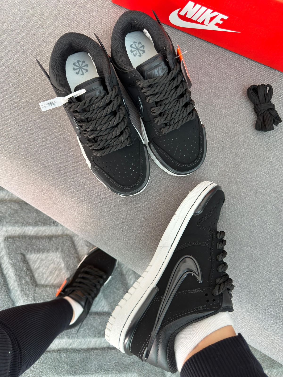 Dunk low twist preto camurça