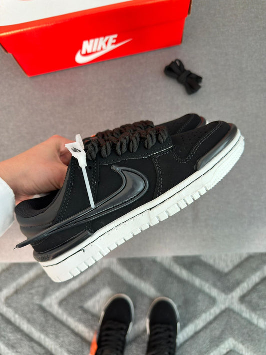 Dunk low twist preto camurça
